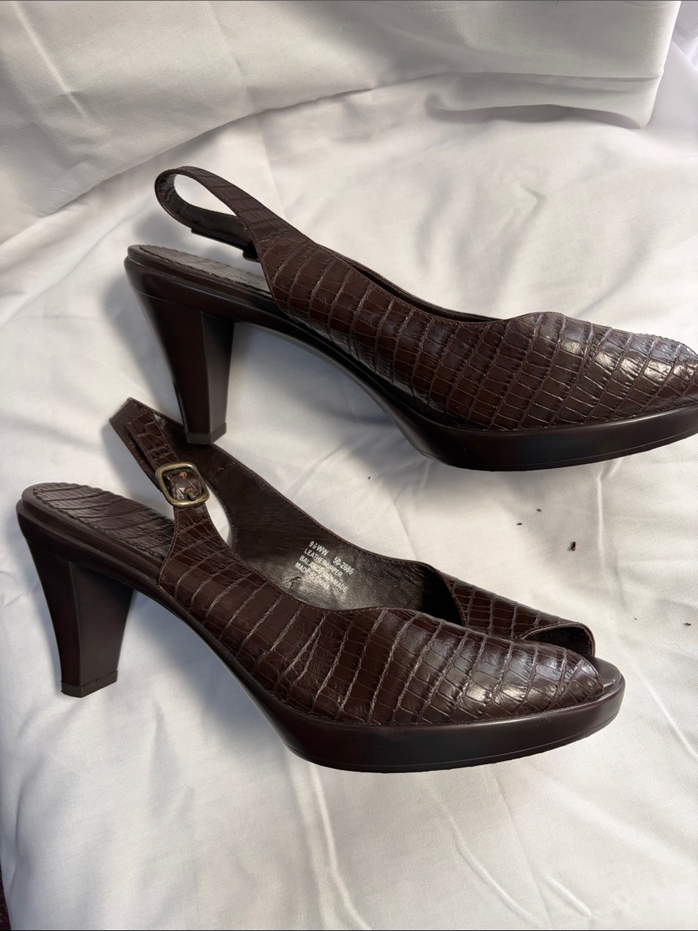 Bella Vita Women’s Brown Leather Croc-Embossed Slingback Heels